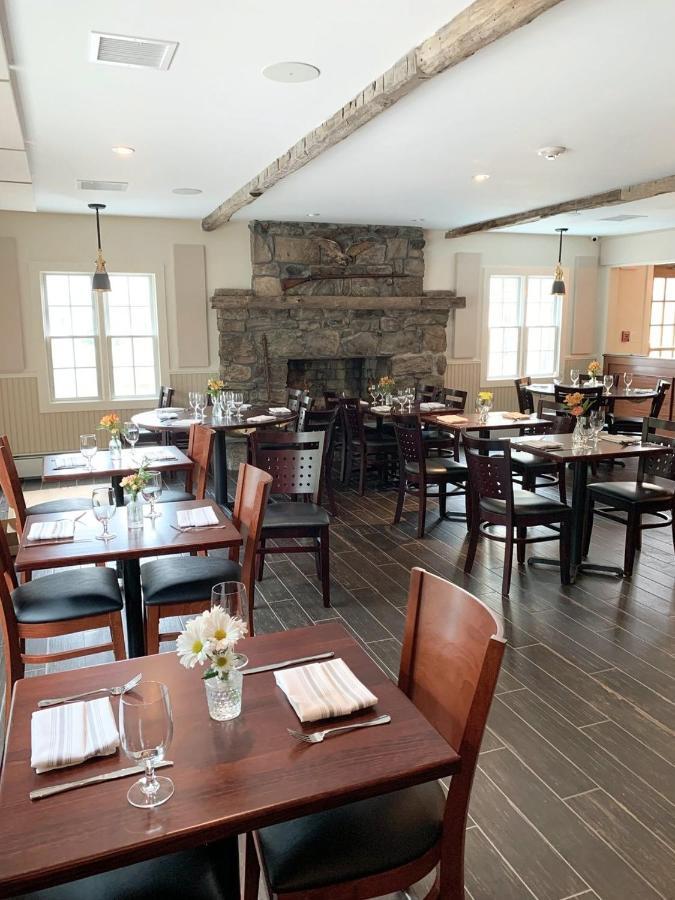 The General Stanton Inn Charlestown Extérieur photo